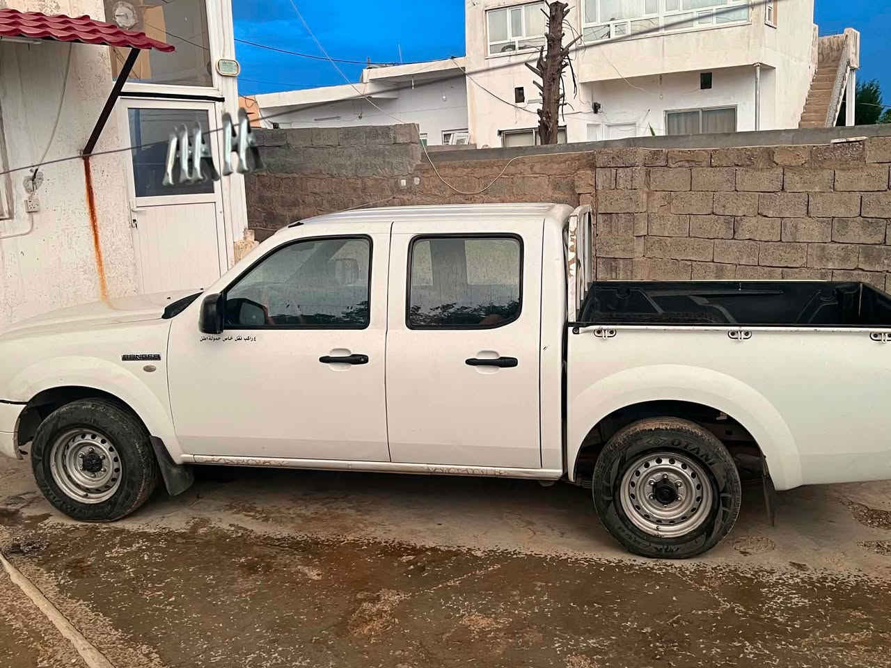 پیکەب فۆرد مۆدیل ٢٠٠٩:سەیارەکی خاوێن بێ سبوخ تەبرید و مەکینە بێ مشکیلە سەیارەیەکی تا بڵێی خاوێنە بێ کێشەیە بۆ زانینی سعر پەیوەندی بەم ژمارە تەلەفۆنە بکە:*********** أربيل, العراق
