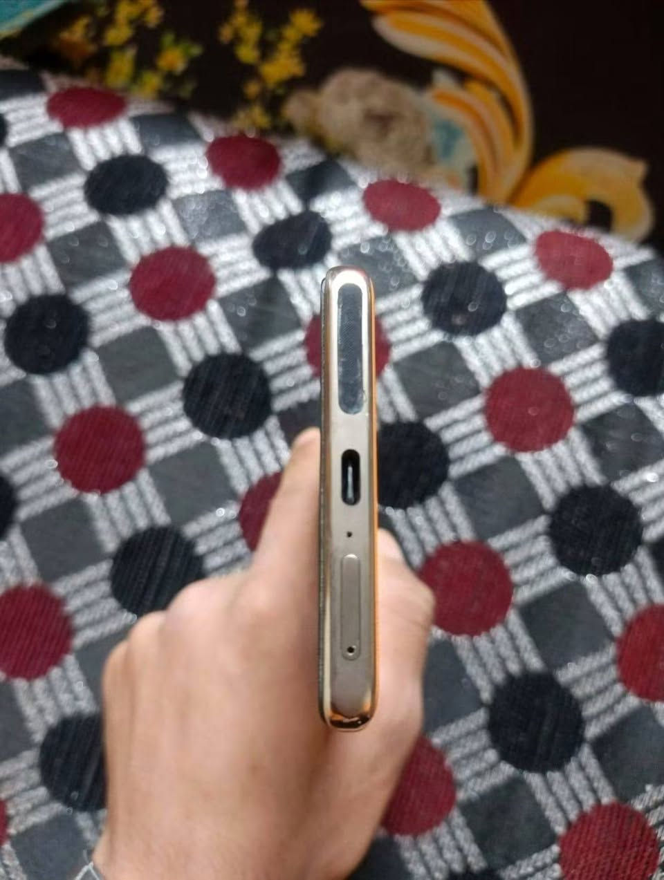 السلام عليكم الجهاز استعمال قليل   مروسه بايفون فقط
HONOR X9c 

ابو الجوز ❤️‍🔥 

الذاكرة 256GB

الرام 8GB+8GB=16 GB 

المعالج Snapdragon 6 Gen 1

شاشة منحنية 

بصمة بالشاشة 

تردد الشاشة 120Hz

كاميرا 108MP

بطارية 6600mAh

بشحن سريع 66 واط

جهاز معروف بمواصفاته القوية

مقاوم للماء 

مقاوم للكسر 

والرام 12+12 

ظمان اللمس والشحن والصوت والاتصالات كامرات كلوووو ضمان  

 رقم ***********وتساب موجود الخاص مفتوح
