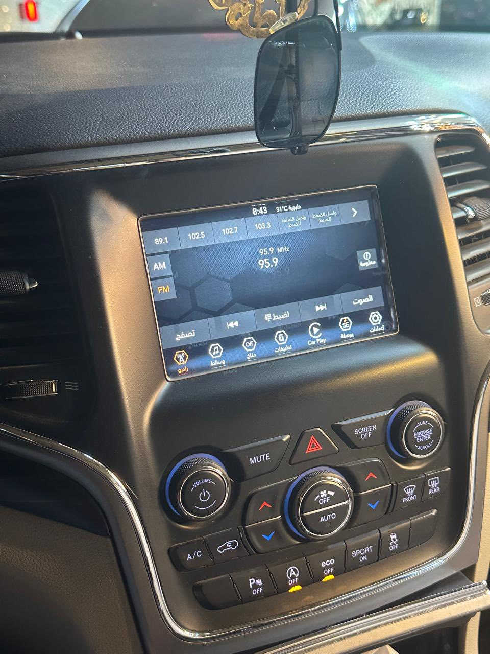 السلام عليكم
جيب لاريدو خليجي موديل 2020 سليمانيه هزه جديده  
مراوس بجيب خليجي 22 s شمالي حصرا 
وات ساب فقط (***********)
