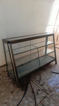 باترينا • فترينة • عرض محلات • قفل • خزانة عرض • ستاند عرض • واجهة محل...