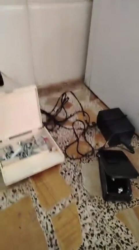 سلام عليكم
مكينه خياطه برذر كومبال خياط ناعم وحلو بحاله جيده جدا .
كامله هي وميزها ب ٩٥ الف وبيها مجال بسيط .
عنوان كربلاء ملحق الفارس.الشراي يتفضل خاص


**إذا كنت صاحب هذا الإعلان وتريد حذفه لأي سبب، رجاءا أرسل رسالة إلى الدعم الفني**