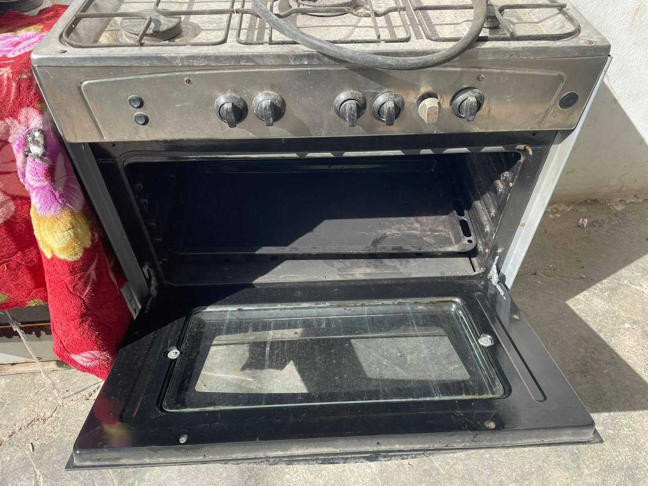 السلام طباخ للبيع اعيونة كلهن شغالة السعر 110وبي مجال للستفسار الاتصال ‎0773 126 2494
وتساب فقط
