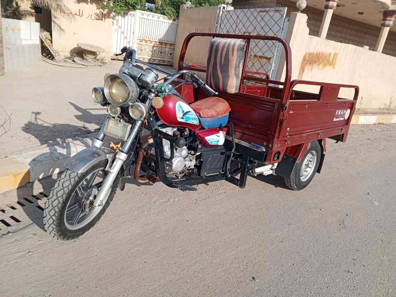 سلام عليكم جمره حمره ما مفتوحه مديل ٢٠٢٢ستوته نضيفه شوفت عينكم توير ٣جداد بعدهن بل جيس سعر اب واحد او ستميه او خمسين او بيه مجل له شراي وذه مروس حك نضافه همينه عادي مكني كرمه بني سعيد لو دك عله رقم لو  تتخلي خاص مو شراي لايرسل جذب***********
