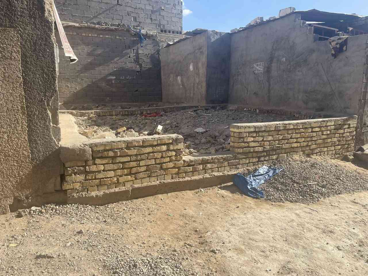 السلام عليكم قطعه ٥٠ متر بتلو بشارع ابو مجيد قريبه عل سوق السعر ٦٥٠٠ وبيه مجال للاستفسار الاتصال عل رقم ***********
