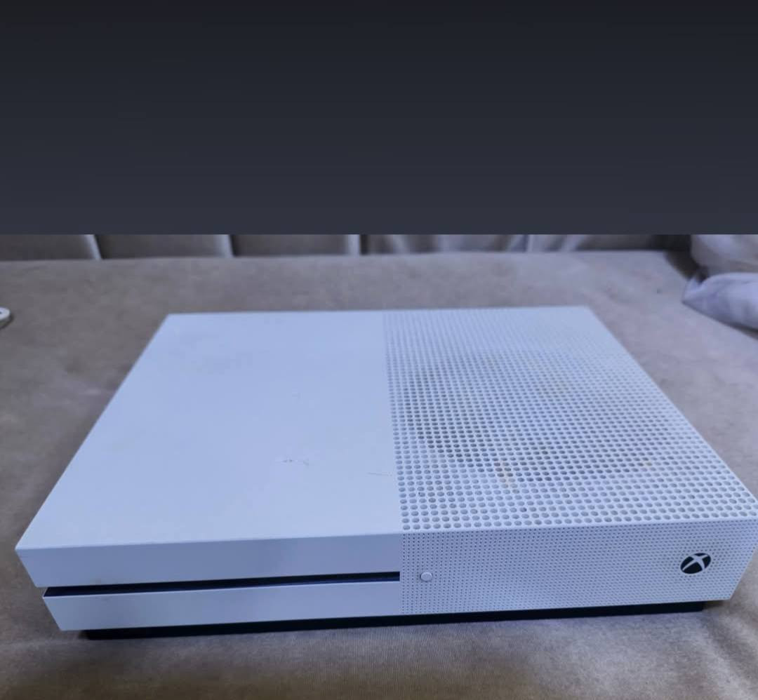 اكس بوكس وان اس
واحد تيره 
كامل محلقات
بي شتراك شهرين التمت
جوستكات اثنين اصلية كيم سير
مكاني البصرة ابو الخصيب
سعره 150بي مجال شي قليل


**إذا كنت صاحب هذا الإعلان وتريد حذفه لأي سبب، رجاءا أرسل رسالة إلى الدعم الفني**