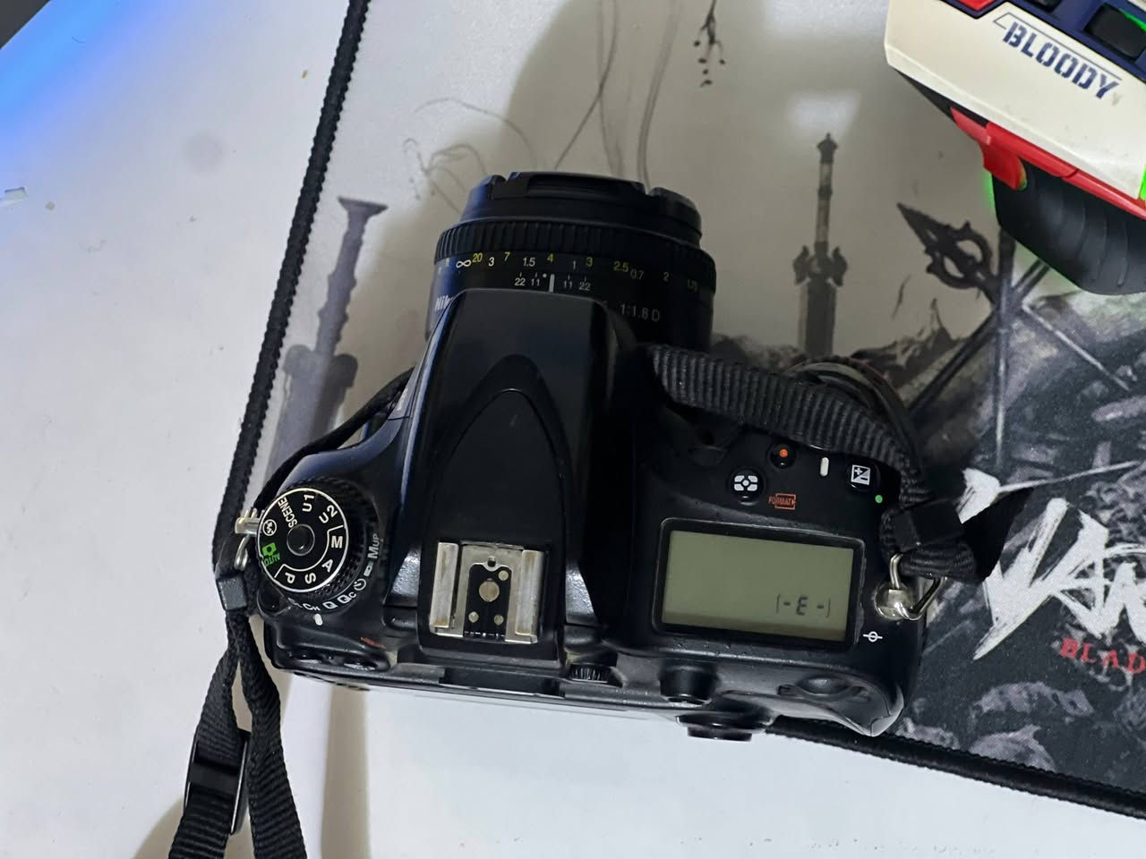 السلام عليكم
كاميرا نيكون D610 مع عدسة 50mm الشتر 191 الف
استخدام تصوير رياضي
مكاني بغداد الغدير ساحة ميسلون وعندي توصيل لكل العراق
متواجد واتساب واتصال على هذا الرقم
***********
