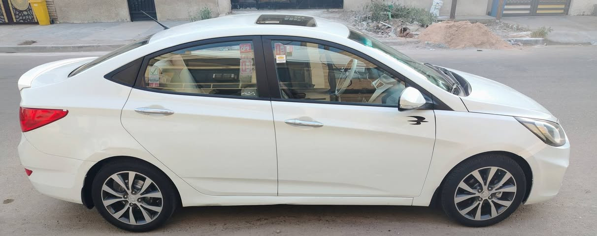 االسلام عليكم اكسنت 2015 جديده خليجي
مواصفات فووول سياره عل وضع شركه من ٢٠١٥ لحد الان عل ايد وحده واستخدام شخصي رقم بغداد الدولي بأسمي شرط تحويل  جااااهزه من كلشي كل نقص مابيهه كامله من كلشي 
الصور واضحه وشوفت عينكم السعر قفل 110
ساكن بغداد الكرخ ***********
