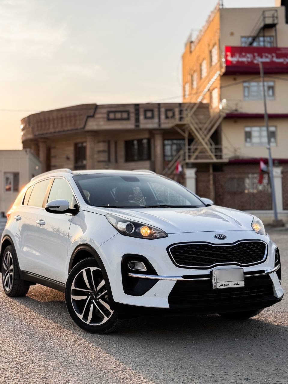 سلام عليكم
كيا سبورتج 2019  خليجي رقم بغداد كفالة عامة سونار مرفق بالصور 
ماشية 160 الف

بانوراما

📍حساسات أمامية 
📍حساسات خلفية  
🔦 كشافات
✨️ اشارة في المرايا الجانبية
✨️ المرايا قابلة للطي كهرباء
🖥 شاشة 
📷 كاميرا
❄️ 2 قطع تبريد 
🚘 3 أوضاع القيادة Drive Mode 
للتواصل على الرقم 
whatsApp  
***********
***********
السعر / 195 ورقه وبيها مجال 
مكان السيارة بغداد
