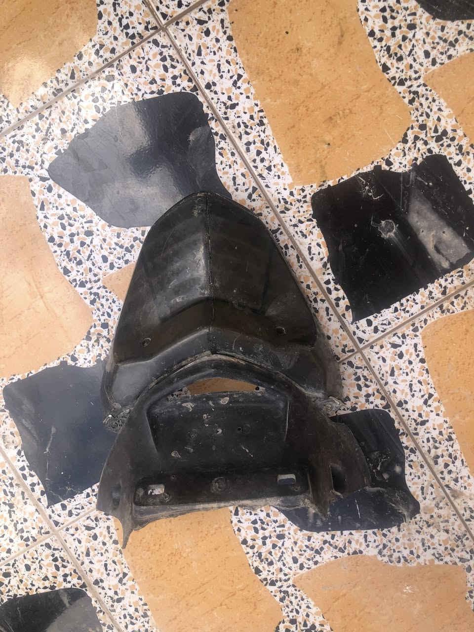 سلام عليكم غراض ماكس للبيع شراي يراسلني وخادم مكاني بصره قرنه***********
