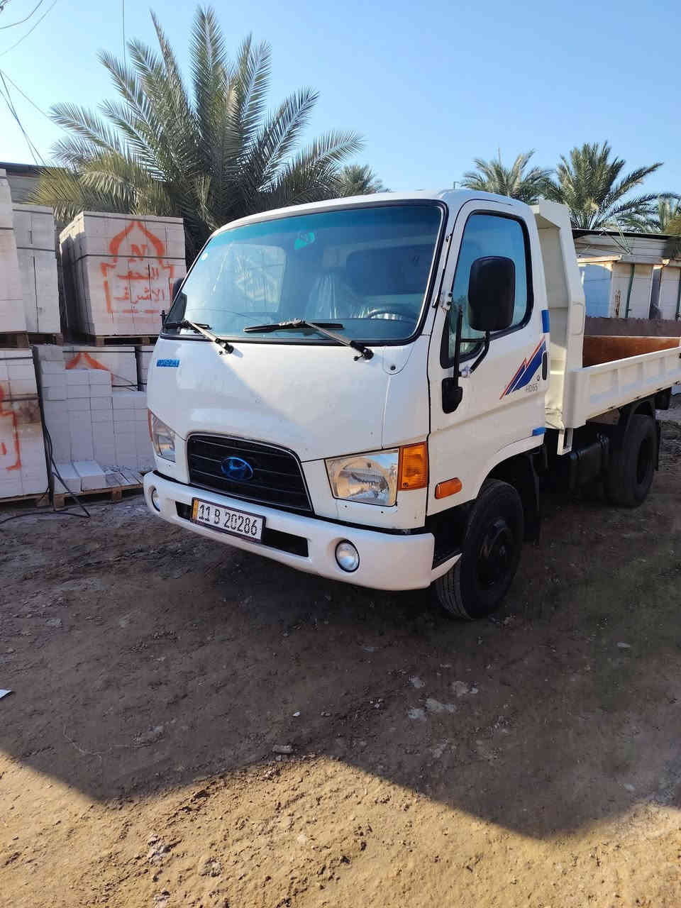 كنتر هونداي قلاب بلادي

موديل 2012 جديده

تخم تاير جديد

سنتر لوك شغال

رقم بغداد انكليزي بسمي مشروع وطني

سياره بسمي شخصيا

تبريد تدفئه بلادي

كهربائيات جاهزه شغاله

السياره بلاديه من الدعاميه للدعاميه مابيها تبديل

شاصي مكفول من قطرة الصبغ

بدي نضيف حيل ومفروش حصيره جديده 

القماره بلاديه بدون صبغ

دوشمه ومغلفه عوازل حراريه جديده

محرك ستندر لابخار ولاتنقيص ولا مفتوح

مكان ديوانيه قضاء الشاميه

***********
