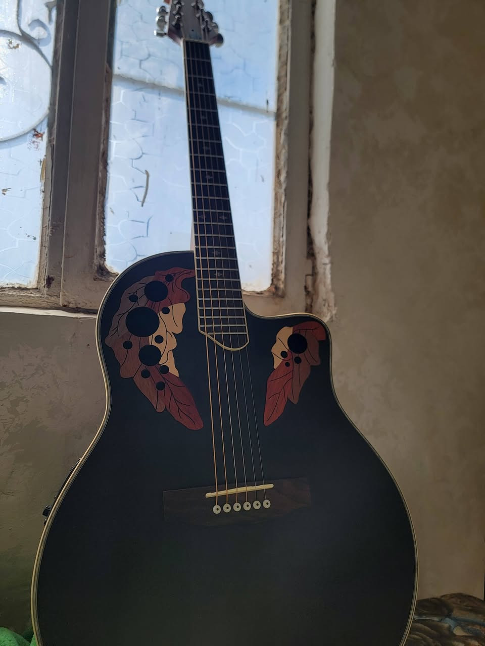 كيتار هارلي بنتون اكوستك الكترك HBO-850BK جديد مع حقيبة وريشة
وزن ثقيل

ظهر مقوس

جسر خشبي

برج خشب

نوع الخشب روز وود

ارتفاع اكشن ٢ ملم

صوت مخيف الحلو بهل كيتار مجرد امبلفايؤ وتحط دستورشن يصير الكترك بدون هذني يصير اكوستك ف انت ماخذ كيتارين بسعر كيتار واحد🎸🔥

السعر ١٦٠ وبي مجال بسيط كلششش

الرقم *********** واتساب
او تراسلني ماسنجر
