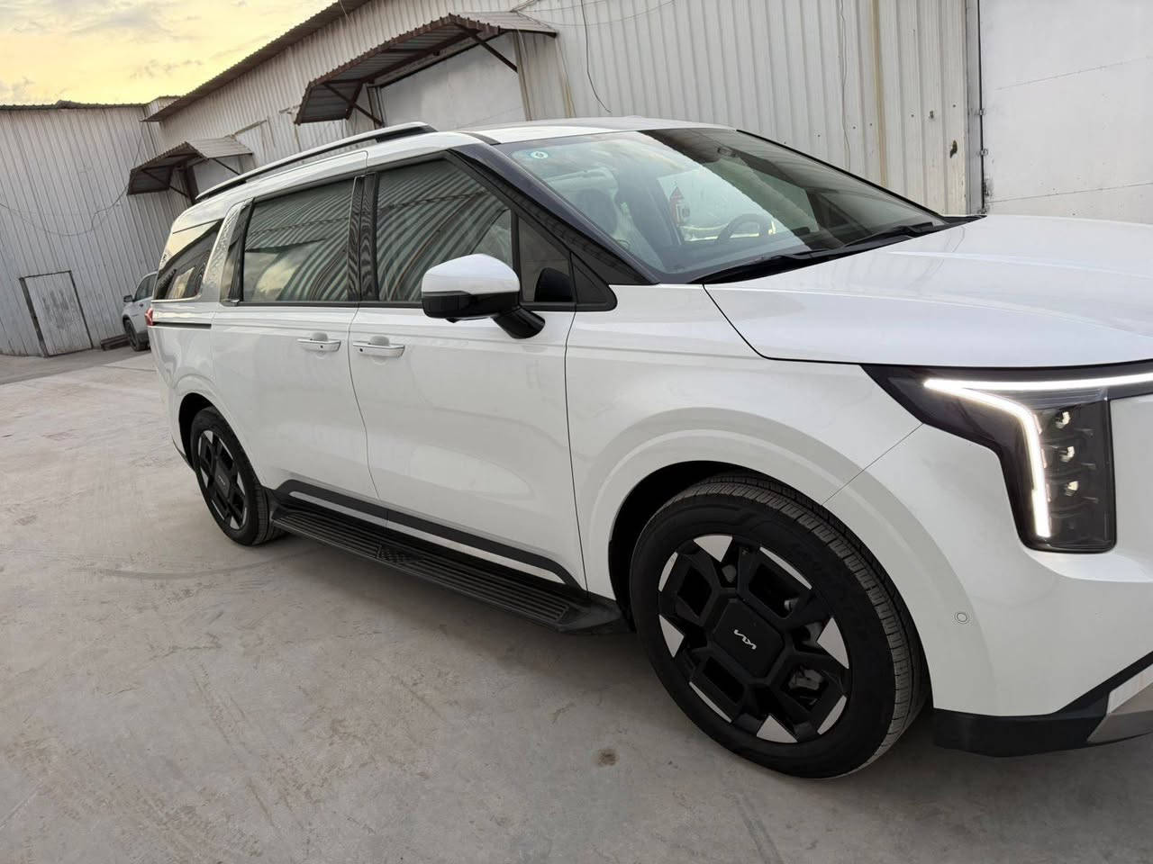 كيا كرنفال 2025 فول مواصفات اعلئ مواصفات
كشن تدفئه تبريد
5 كامرات كامرات محيطيه
حساسات 360 درجه
ردار امامي خلفي جانبي
تنبيه نقطه عمياء
شاشه كبيره متصله
كرسي كهرباء وايضا كرسي الراكب
تدفئه وتبريد الكشن الخلفي أيضا
كامرات بل شاير تدك اشاره تطلع كامره
سياره تسعه راكب فول مواصفات
تحديد مسار وباقي المواصفات خير من الله
السياره هايبرد يعني انسئ صرفيه البانزين التفويله تمشيك 980 كيلو
سياره ماشيه 3000  زيرووو
سياره مكفوله كفاله عامه وارد كوريا
السعر 350 وبيه مجال 
للتواصل ***********
