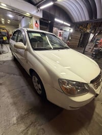 ورحمه الله وبركاته ابو نور النعيمي للعنايه بالسيارات خدمات بولش وحمام ...