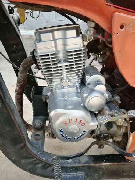 السلام عليكم شباب ستوته للبيع جمره فحل اوراق ستوته ما بيها اي نقص السعر مليون و900 مكاني بصره ابو الخصيب والمو شراي لا يراسل رقم الهاتف *********** متواجد وتساب
