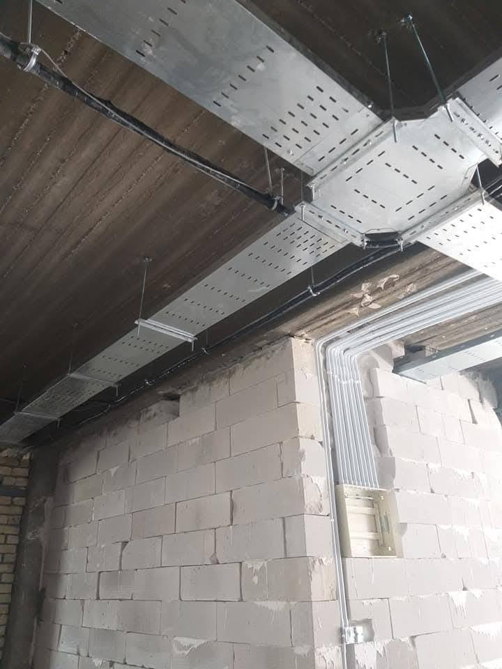 الهندسي للتاسيسات الكهربائية وبوردات السيطرة ***********
