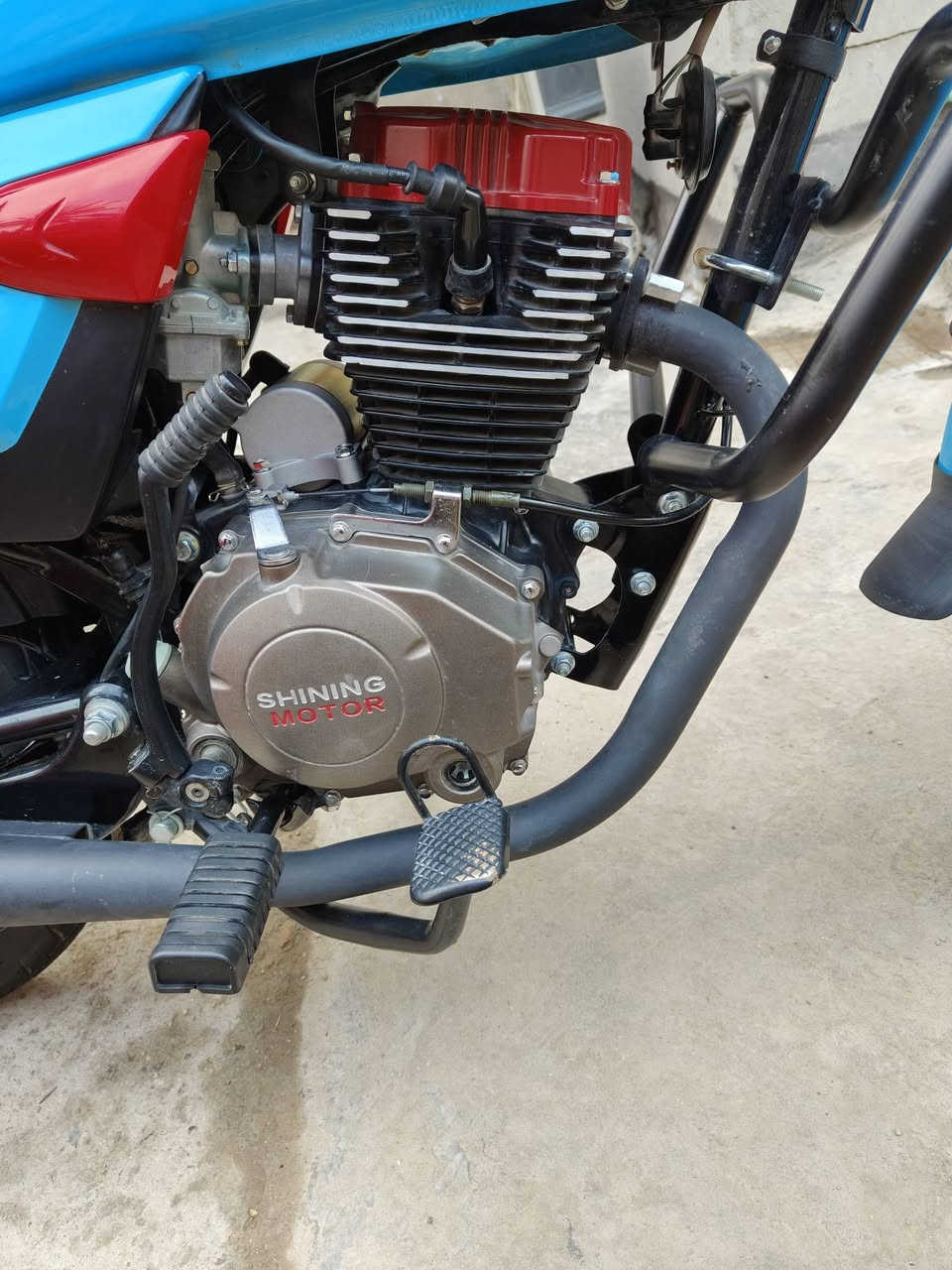 السلام عليكم شاينك للبيع صارلها شهر من طالعه اينقص مابيها تجي وتكلب بيدك أوراق سكنر مكاني بابل *********** السعر 900 وبيها مجال
