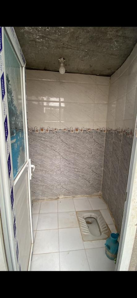 مستعجل بلبيع  بيت للبيع حي الندلس زراعي طابقين 100 متر ماجر حالين ب 250 الف سعر البيت 37 مليون
شراي يتصل ***********
