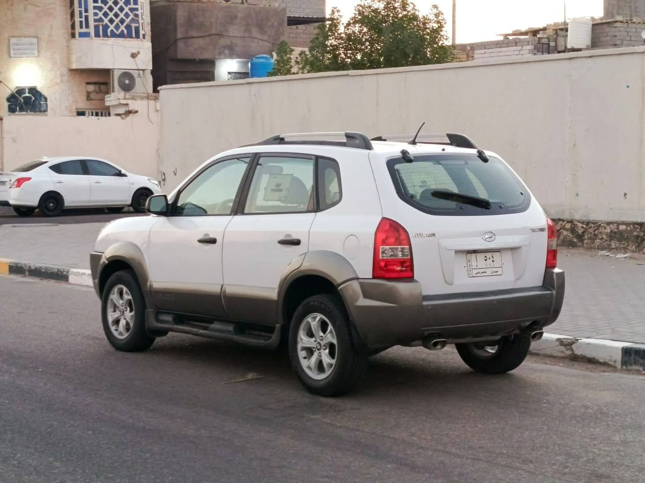 توسان2009خليجي كفاله ماعده قطعه وحده صبغ(***********) مكينه 2000دوش مكينه وكير كفاله تبريد ثلج حداده جديده تخم تاير رقم مميز بيع ومراوس مكاني البصره بيع ومراوس البصرة, العراق
