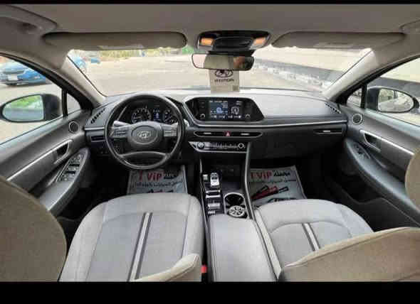 سلام عليكم للبيع هونداي سوناته 2020لون سمنتي🩶
وارد امريكي ضرر بسيط بل صندوق 
بيها بارد جاملغ الايمن و وباب الصدر فشي قليل 
بدون اريباكات بدون دواخل بجم كبس  سياره جديده 
محرك 2500 🔋🚀
مواصفات  نص فول ..شاشه كبيره معه كامره دواره /كير دكمه /فول تحكم كروز سرعه / مانع انزلاق / تحديد مسار / وضعيات سياقه مود درايف /اطفاء ذاتي /سايد بريك دكمه / داخل لونين /
لد نهاري /لايت زنون بلادددد 
محرك وكير وتبريد كله جديد وضع الشركه ماشيه 89(كيلو) 

السعر 165بيها مجال بسيط 
مكان السياره بغداد المنصور حي دراغ 
 *********** بغداد
