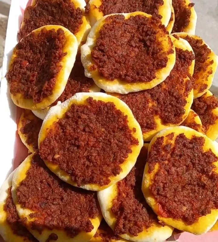 متوفر باجر عل غداء دولمة وبرياني ومعجنات 25قطعة ب10الف  متوفر كبة جريش لتحب تحجز عل خاص توجد خدمة توصيل داخل خالص


**إذا كنت صاحب هذا الإعلان وتريد حذفه لأي سبب، رجاءا أرسل رسالة إلى الدعم الفني**
