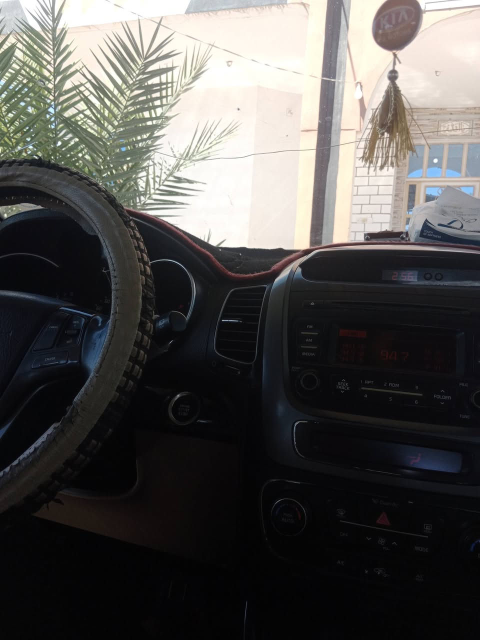 السلام عليكم  سورنتو 14 فول كير محرك شرط رقم اربيل دولي السياره جاهزه من كلشي بصمه ابواب بصمه تشغيل 

ملاحضه: يرهم مراوس 

السعر 155 

رقم الهاتف ***********
