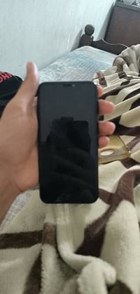 ايفون اكس • ٢٥٦ • بطاريه ١٠٠