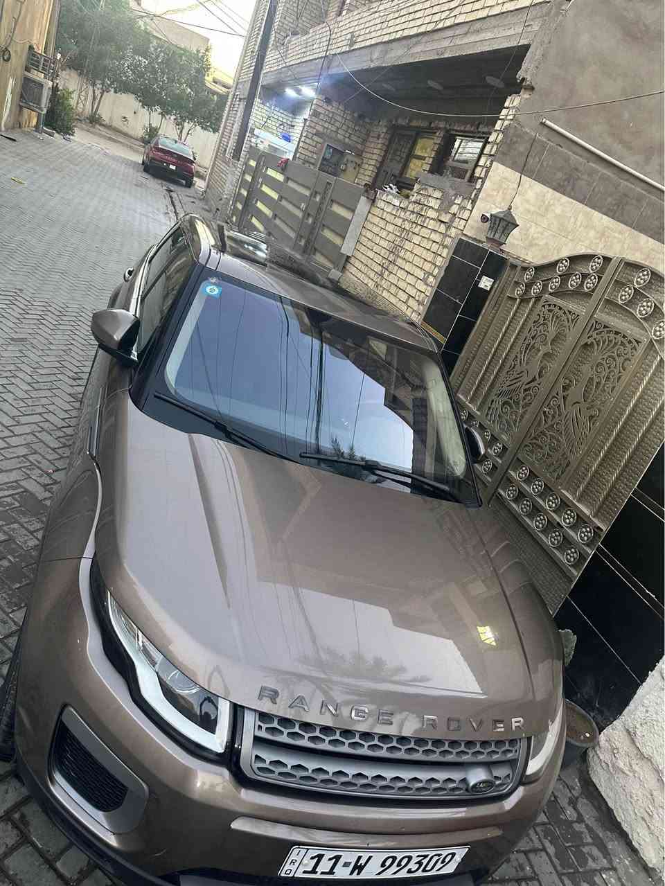 السلام عليكم 
السعر 143 ورقة 💲
 رانج روفر ايفوك 2016  سردار قمارة جام 

كفالة من الصبغ سيارة كل ادامتهة وتبديلات الدهن بالشركة لون مميز 
مواصفاتهة : 
كير ماوس
مري شفط
حساسات ورادار 360 
وكامرة 
 خمس وضعيات قيادة 
شفتات بالستيرن 
تحكمات 
سستم صوت 
مانع انزلاق 
نزول منحدرات 
قطعتين تبريد 
رقم بغداد باسمي تحويل ثاني يوم 

مكاني بغداد الجديدة 
*********** بغداد, العراق
