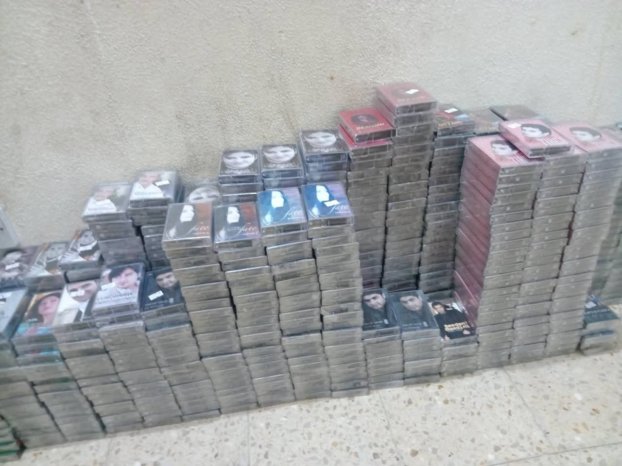 كاسيتات كردي للبيع الكاسيت الف دينار


**إذا كنت صاحب هذا الإعلان وتريد حذفه لأي سبب، رجاءا أرسل رسالة إلى الدعم الفني**