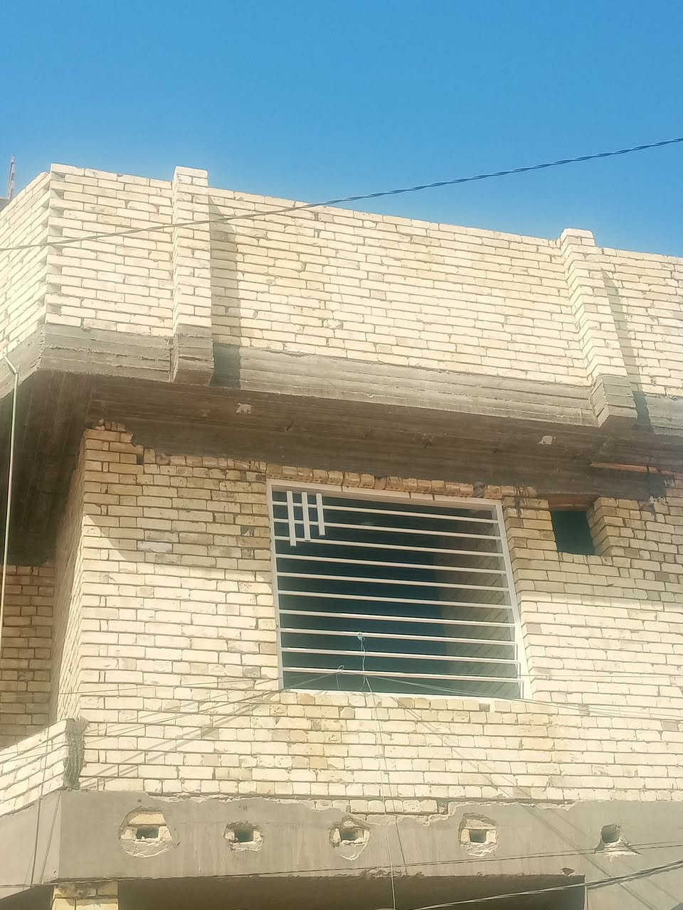 خلفه بناء درجة اولى شغل سريع ونضيف شغل مهندسين متفرغ حاليا في كربلاء ‏‪
***********
