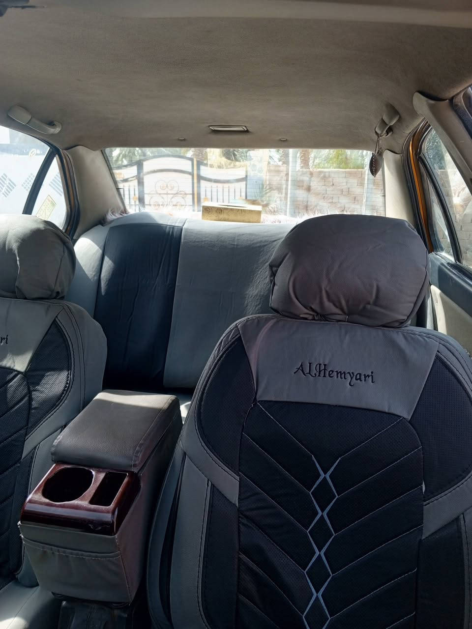 السلام عليكم سياره سمند للبيع جهاز السياره حداديه جديده سنويه بال 36 باسمي شورت التحل هيئه غرامات مصفره والسياره ما تعبانه***********
