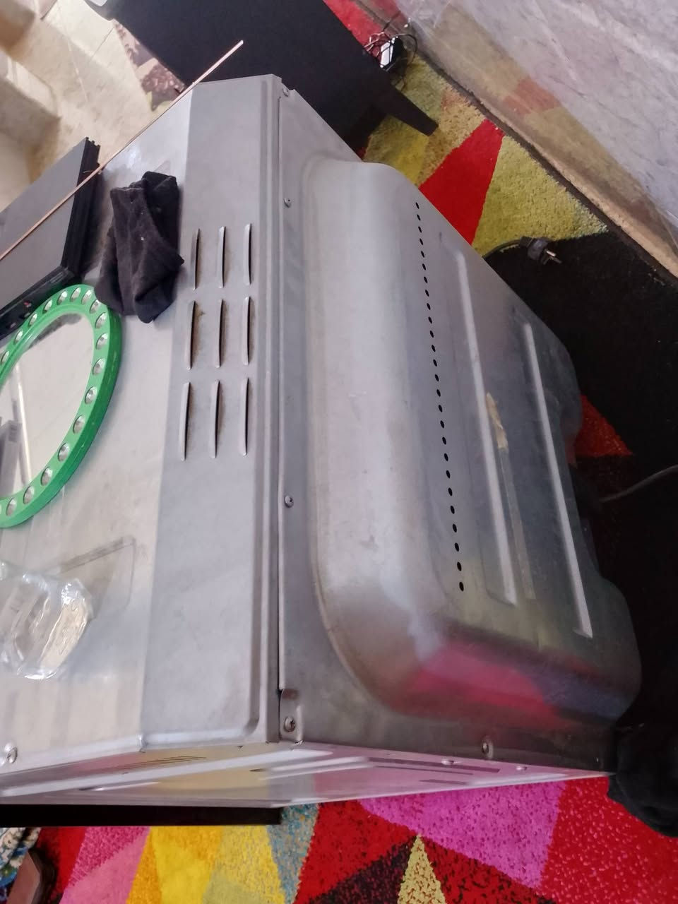 فرن كهرباء عاطل سعر ٥٠ الف حجم كبير ٥٠ في خمسين بغداد الأمين ***********
