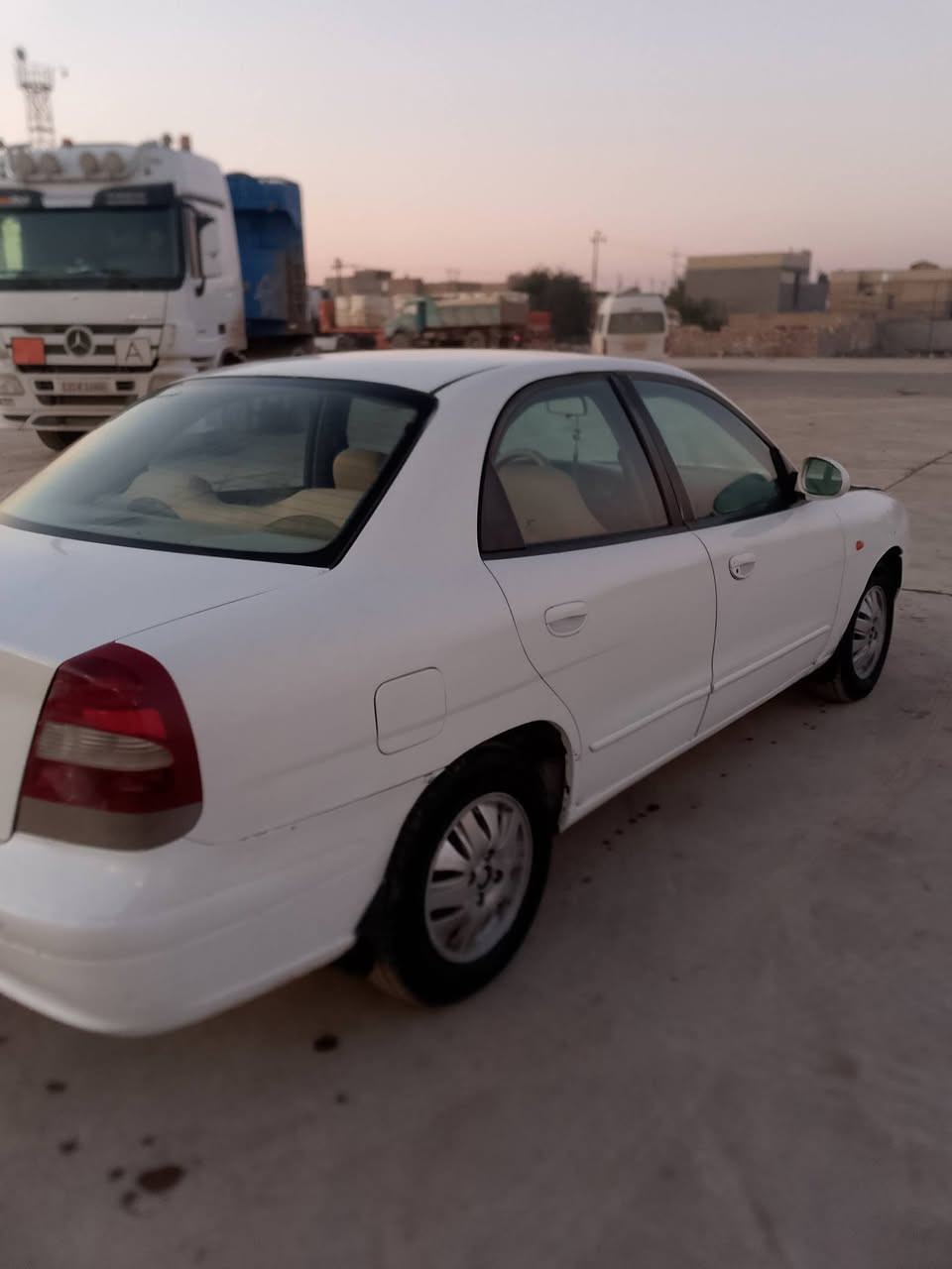 لكنزا 2002
سياره جاهزه رقم بغداد باسمي 
مكينه كفاله
كير اوتماتيك كفاله 
سياره مصبوغه عام تحويل ثاني يوم 
سياره  جاهزه مال جناي لياخذهه يكلي رحمالله والديك
السعر 30 وبيهه مجال للشراي 
مكان السياره بغداد النهروان
***********
