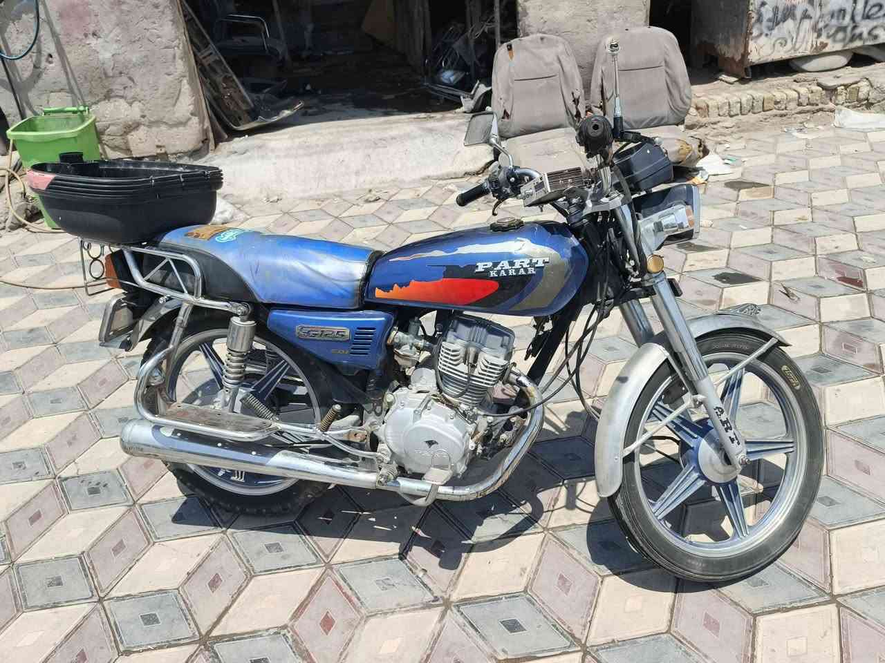 ناصريه مركز تواصل على رقم ***********
السعر 750 
مديل 22
صوليه
مفتوحه بستم وبوشه الصلايه موجوده عندي
مو شراي لا تعبني
والعرف احط حجاره بحلكك اذا تعلق سلبي
والله يوفق الجميع
