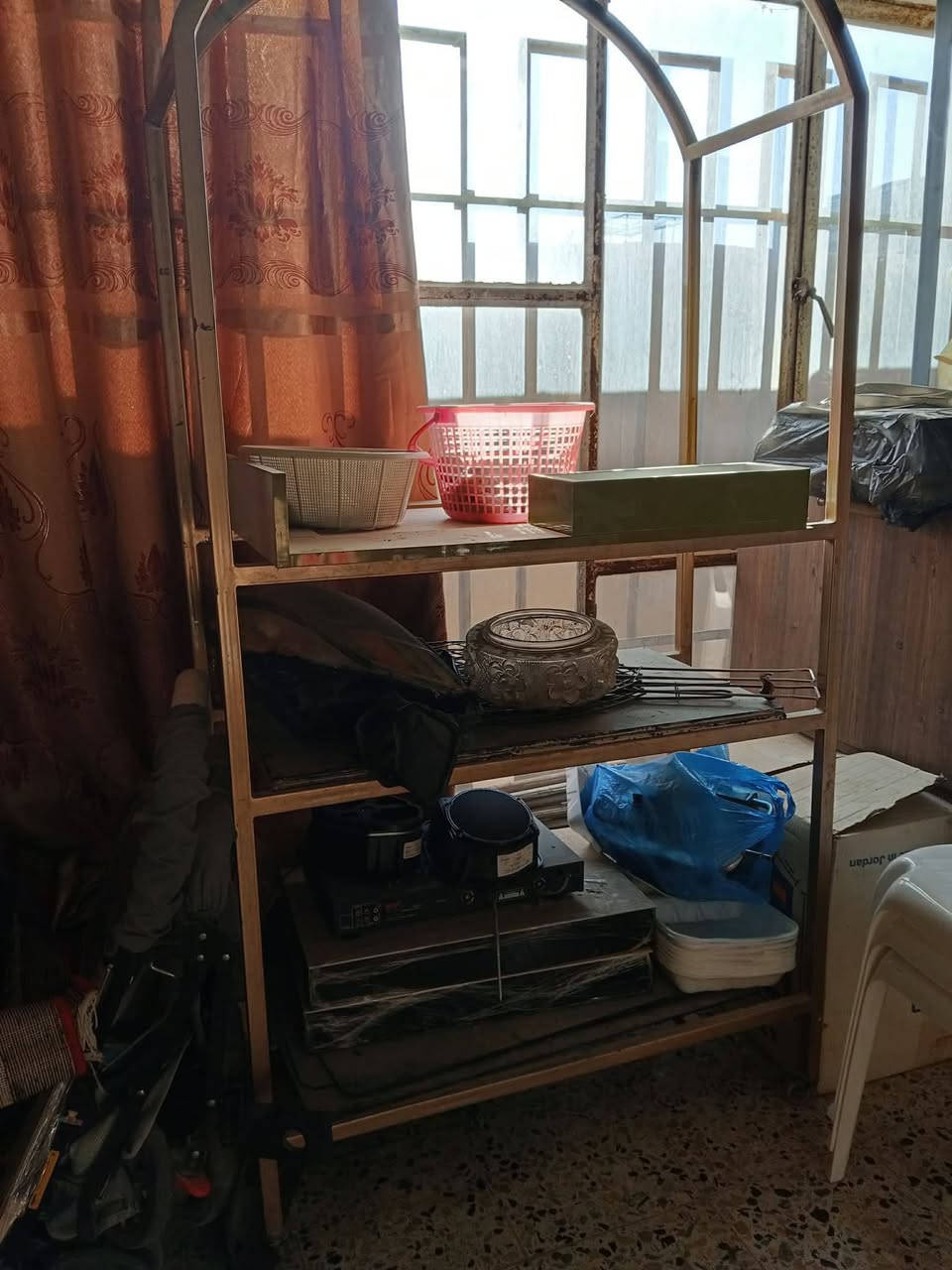 غراض بيت نظيفات جربايه تطبك وكراسي عدد 3 وصوبه بعده جديده بالكارتون وبورد كهرباء وميز مراوح عدد 3  مكان حله مركز مدينه


**إذا كنت صاحب هذا الإعلان وتريد حذفه لأي سبب، رجاءا أرسل رسالة إلى الدعم الفني**