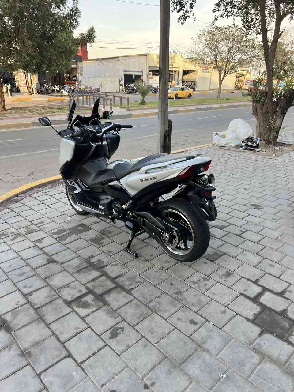 معرض الواثق لتجارة الدراجات النارية
متوفر ياماها تي ماكس 530 2019 DX
عداد الممشى 29,000 كفالة عامة رمبة الدراجة 

للاستفسار اتصل وتدلل 
***********
***********
