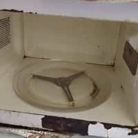 مايكروويف اوربي • شغال • صبغ مكشّر