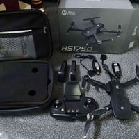 درون hs175موصفات احترافيه كامره 4k تتزود برام.  كامل ملحقات بطاريتين ب...