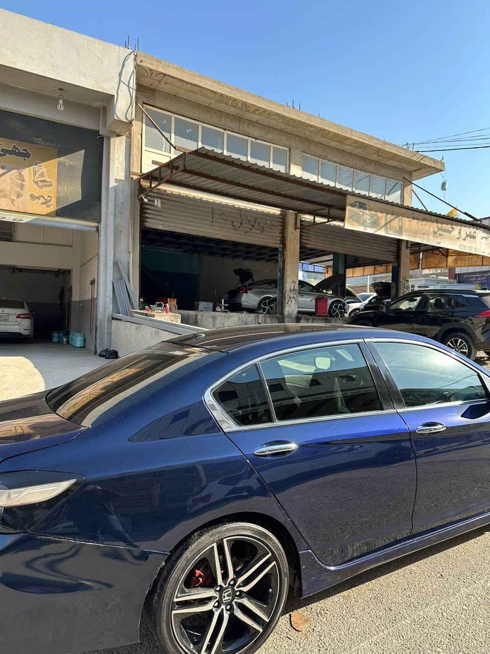 اكورد 2017 Sport 
138,000 ميل ماشي
4 قطعه و نيف صبغ بئي شاصي نه گرتينه ١٠٠٪؜
رقم و سنوي جديد سه ر نافي من 
سعر:٩٩ ورقه و مجال 
غرامه  مليون و ٢٠٠ هزار لسه ر دئ ژ سعري هيته خار
واتساب: *********** دهوك, العراق
