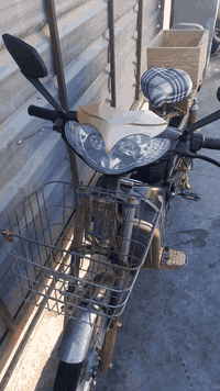 سلام عليكم موطور جديد اخوين لبيع كلشي شغال بي مثل ماواضح بل صوره بطاريات جديده كهربايات شغلاه كلشي بدون متروح تفحص او تريد تفحصه اليعجبك سعر 350وبي مجال شي بسيط عنوان فلوجه حي العسكري قرب جامع سيدنا الحسن اتصال على الارقام التالية +***********  ***********
