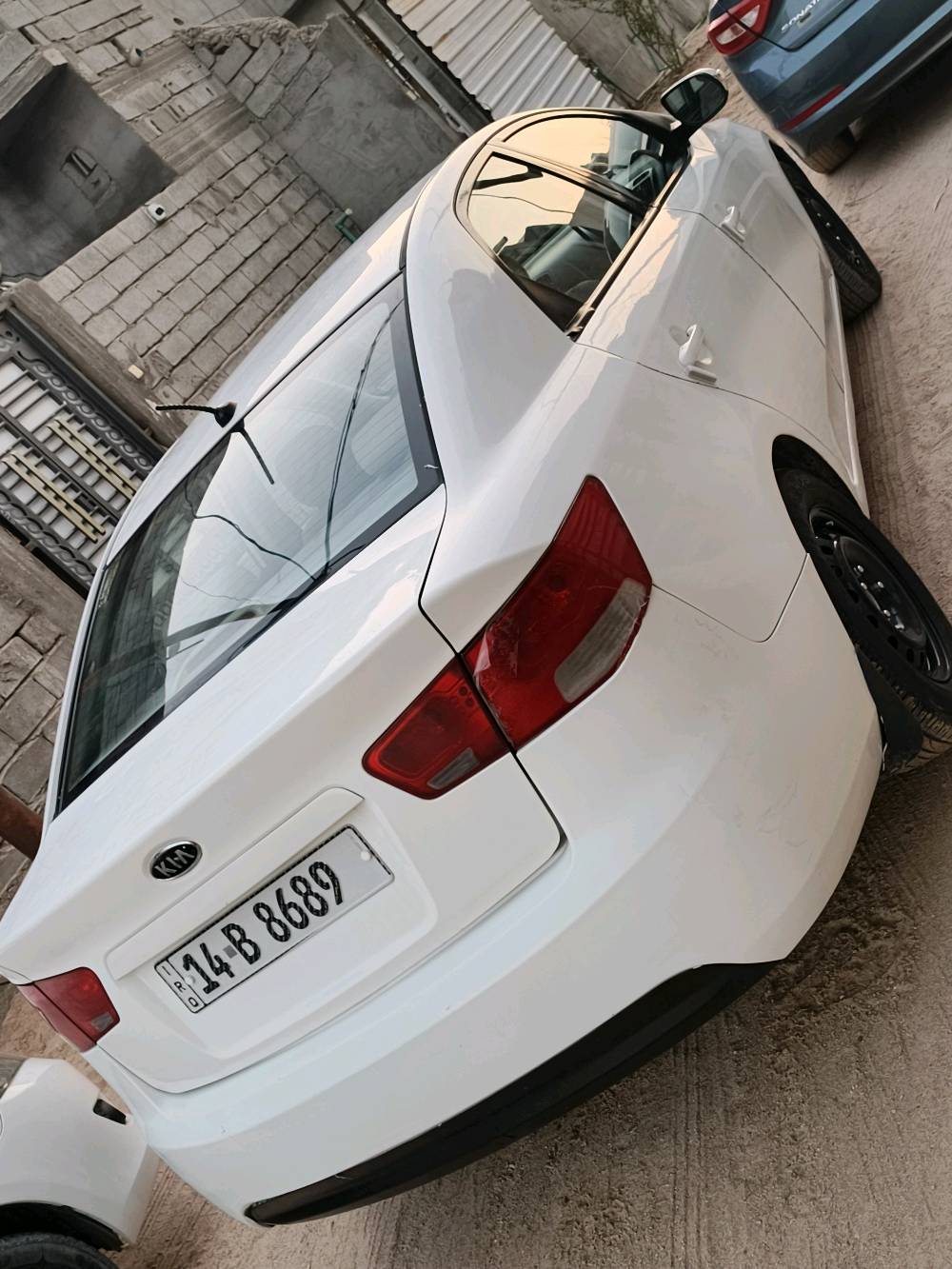 سيراتو 2009بيها صبغ حزام باسمي تحويل ثاني يوم مكاني البصرة سياره جاهزه ومابيها اي نقص