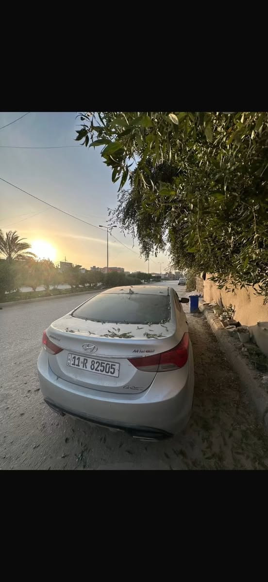 النترا ٢٠١٢ وارد كوري للبيع 
السياره كامله من كلشي  محرك مكفول 
بيها فقط الگير عته بالثالث واما ك دوس وكبس السيارة خير من الله مابيها حادث بس تلحيضات شويه ورشات بسيطة 
كشرها نضيف
مكاني حلة / ***********
السعر 90$
اقبل مراوس
