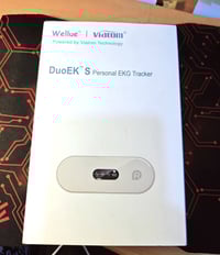 جهاز تخطيط القلب • جديد كارتون • كشف رجفان