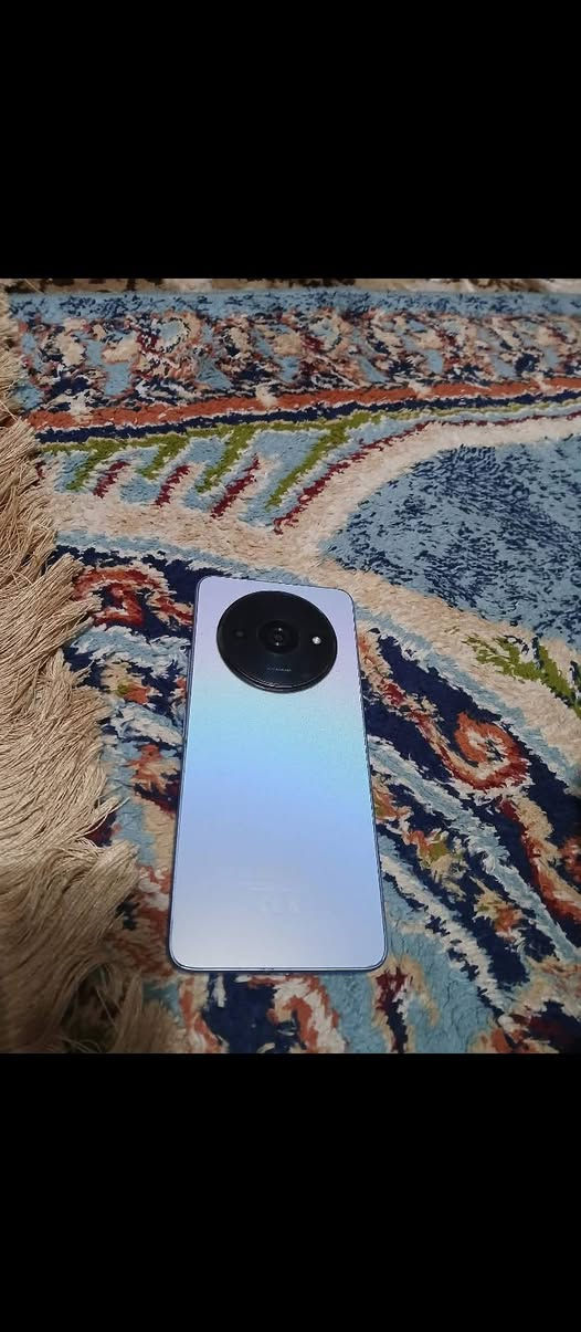 السلام عليكم للبيع جهاز ريدمي A3 جهاز نضيف مامفتوح بي ايشي مكفول ذاكره 128 عشوائيه 8... 90 هيرتز جهاز شخط مابي استخدام شخصي نضيف الجهز    المكان بابل المسيب سده الهنديه الشراي يتصل او خاص ***********
