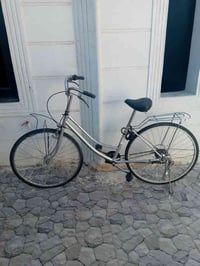 دراجه هوائيه للبيع السعر 35الف 07703750516