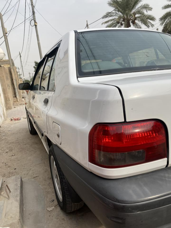 السلام عليكم ورحمة الله وبركاته 
سايبة 18 تبديل جاملغ وبنيد مكينه وكير حلوات شواصي نضيفات السياره حلوه السعر 50 وبيهه مجال *********** كربلاء
