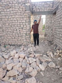 /  يوجد كادر عمل جاهز /  تصعيد مواد /  تنضيف بيوت /  تفليش /  تكشيط / ...