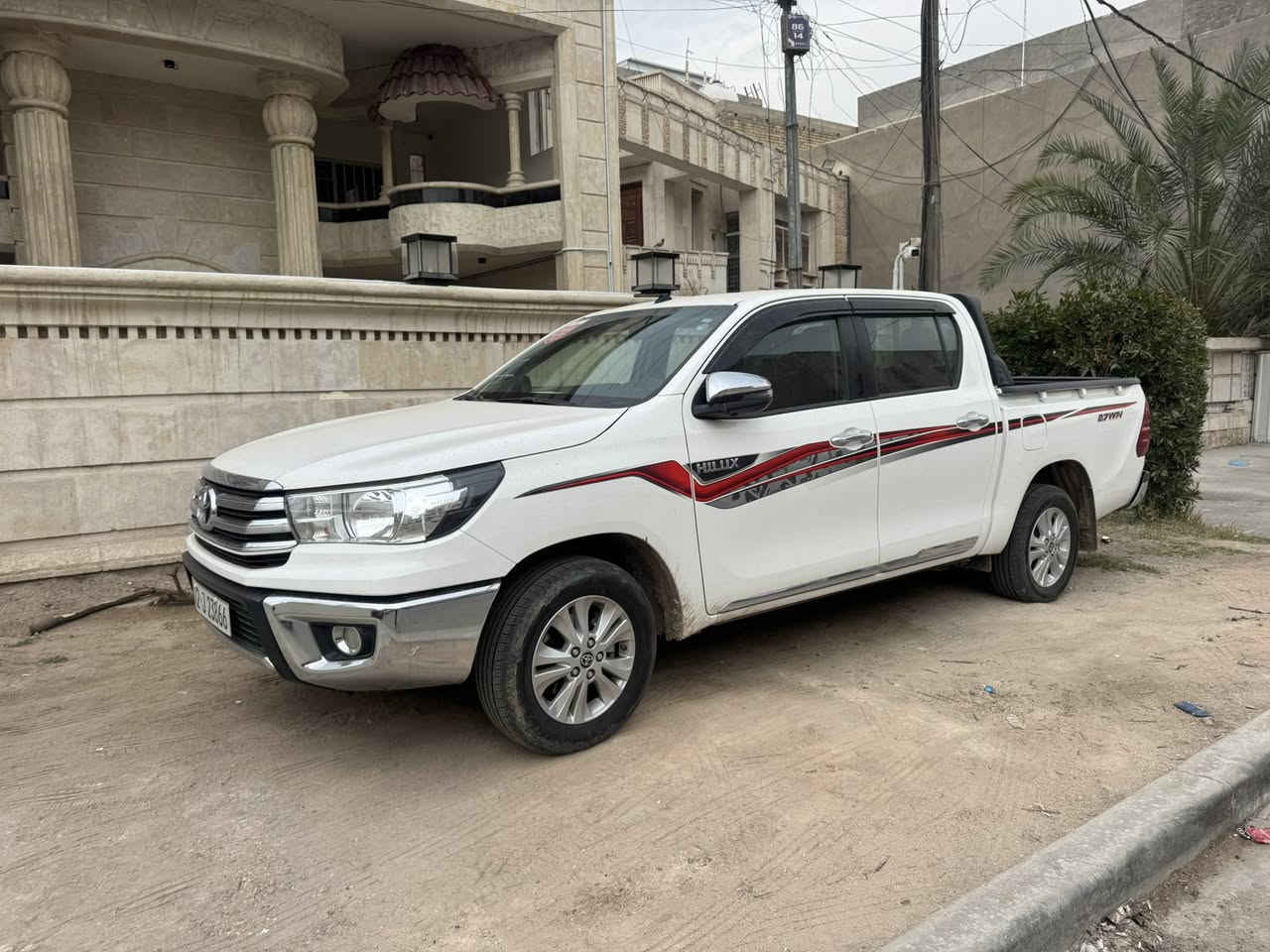 هايلوكس 2025 
ساز مكفوله 
ماشيه 68 الف 
السعر 300 ورقه 
مكان السياره منصور 
***********
