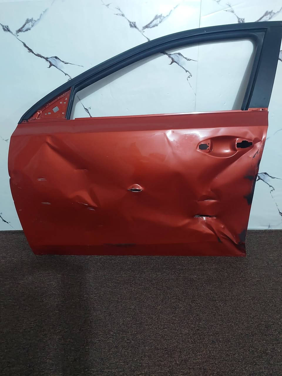 السلام عليكم
باب السائق فورتي جتي لاين لو مشمشي امريكي 
قيم بالي يرضئ بيه الله واني خادم 
***********
