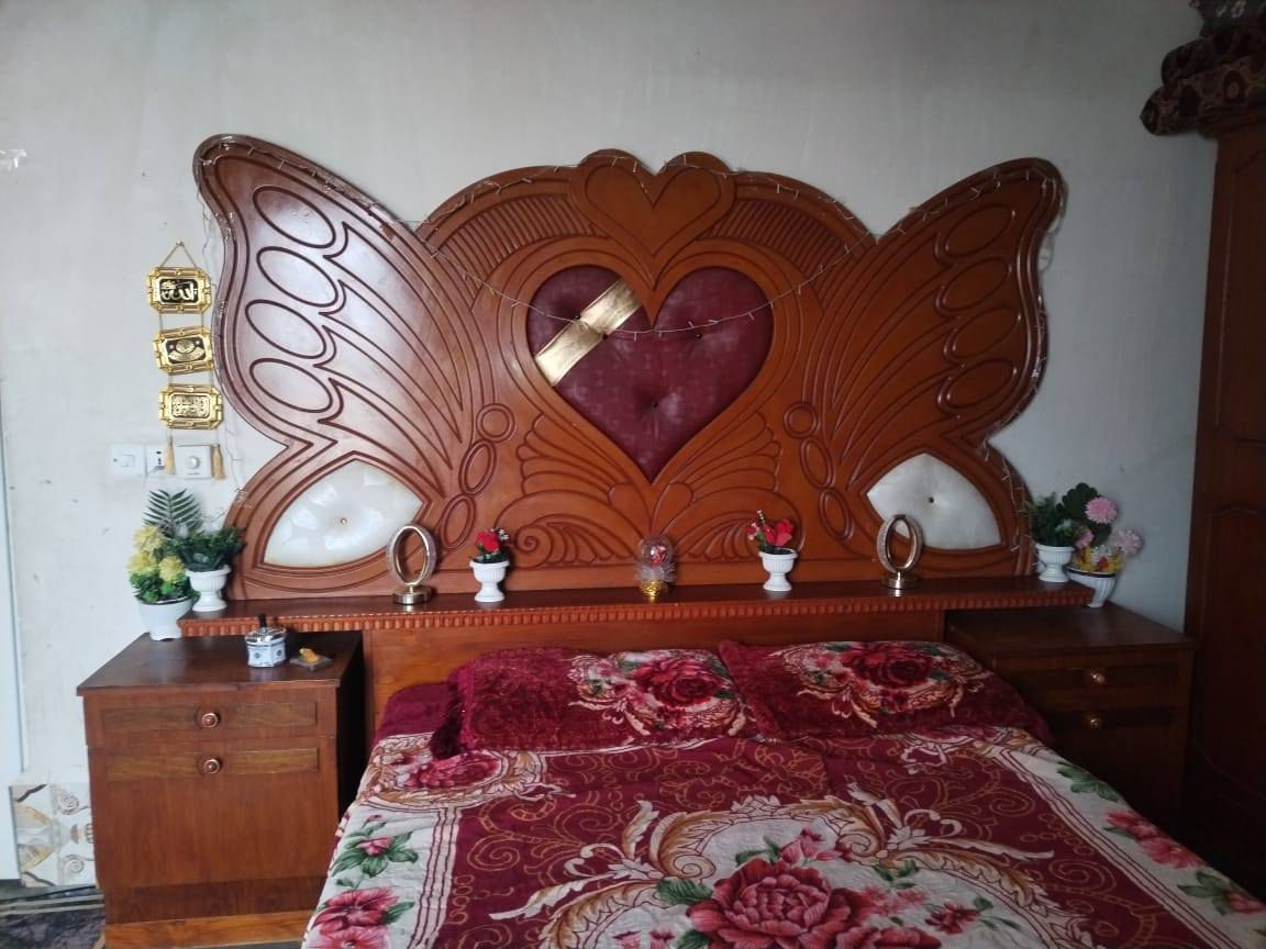 السلام عليكم مكلف بالنشر غرفة اخشاب للبيع الشراي يتصل***********
