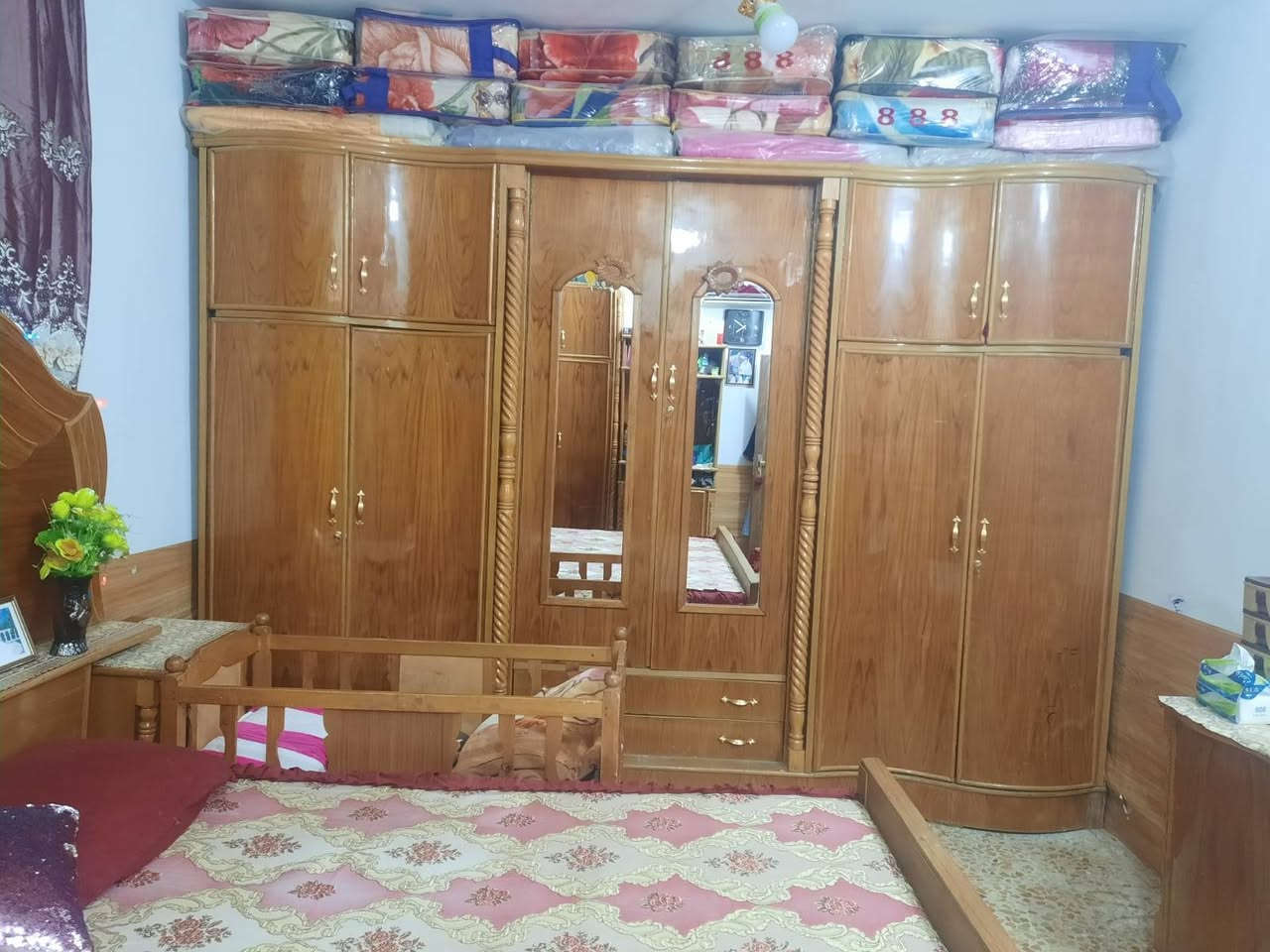 للبيع...... غرفه صاج حطاطه او ما يسمى تسگام 
ملحق طابقين ست ابواب مع ملحقاته كامله للأنتقال وعدم كفاية الموقع.. 
للأستفسار 
***********
***********
***********
